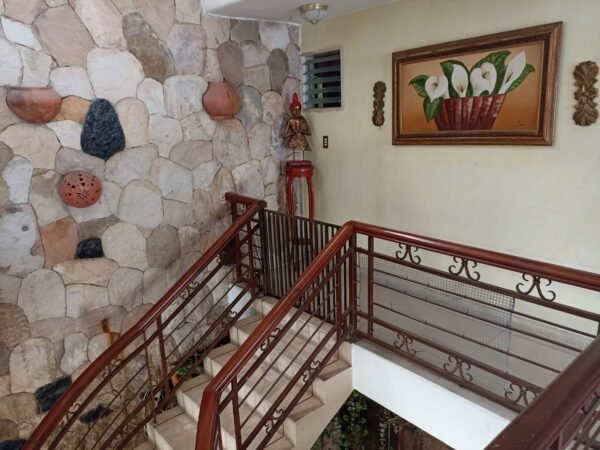 Casa de 2 Pisos - Conjunto Cerrado Samanes