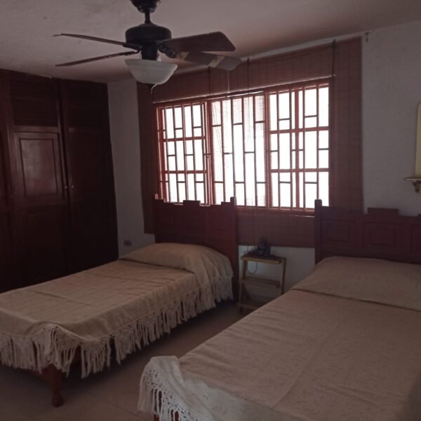 Casa de 2 Pisos - Conjunto Cerrado Samanes