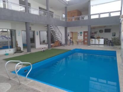 Venta de casa en San Cristóbal con piscina, sauna y gimnasio