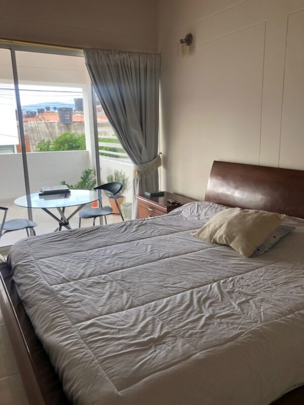 Casa con 4 Habitaciones y 3 Baños - Portal de los Alcazares