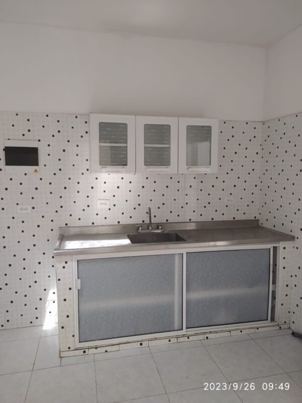 Casa con Local en Venta y Arriendo