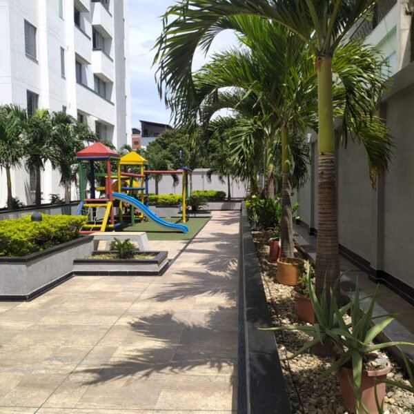 Arriendo Apartamento en 1er Piso, Edificio Delta Park Lleras
