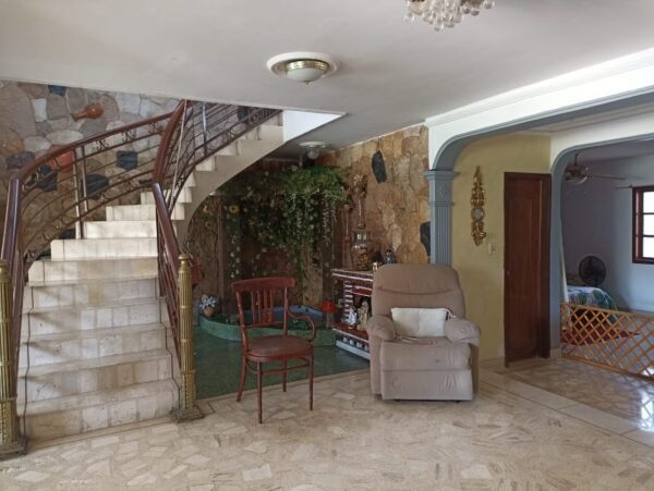 Casa de 2 Pisos - Conjunto Cerrado Samanes