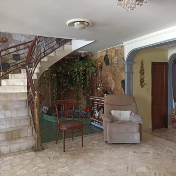 Casa de 2 Pisos - Conjunto Cerrado Samanes
