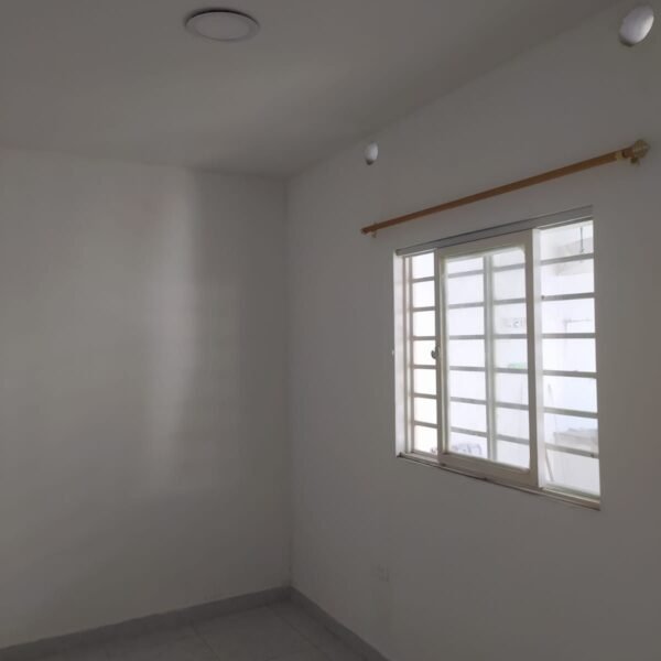 Casa con Local en Venta y Arriendo