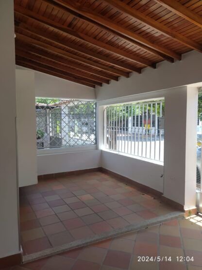 Arriendo Casa de 1 Piso Recientemente Remodelada