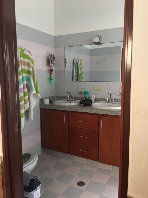 Vendo Casa 4 habitaciones en Villa Camila en los Patios cod 1705