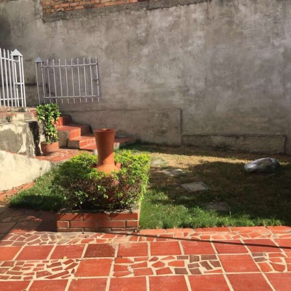 Vendo Casa 4 habitaciones en Villa Camila en los Patios cod 1705