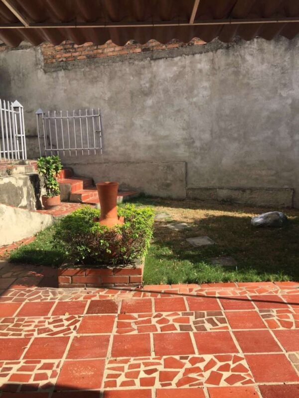 Vendo Casa 4 habitaciones en Villa Camila en los Patios cod 1705