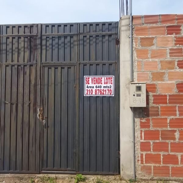 Venta de Lote con Todos los Servicios en Sector Lomitas