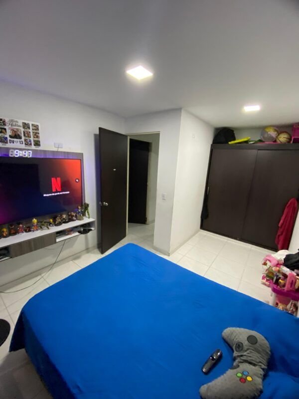 Casa con 4 Habitaciones y 3 Baños - Barrio Niza