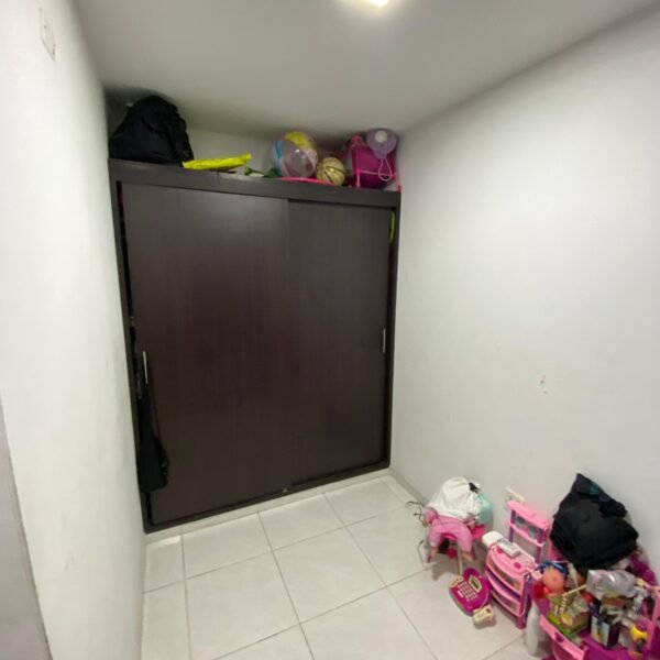Casa con 4 Habitaciones y 3 Baños - Barrio Niza
