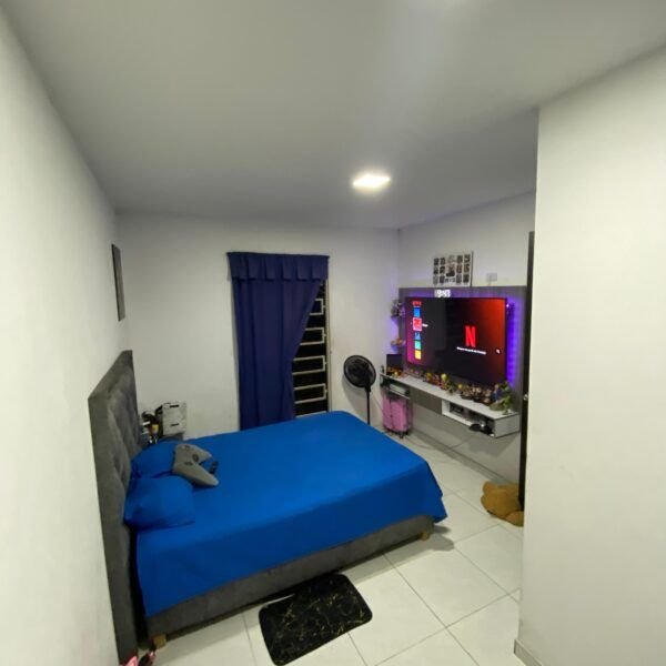 Casa con 4 Habitaciones y 3 Baños - Barrio Niza
