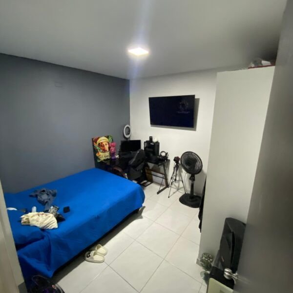 Casa con 4 Habitaciones y 3 Baños - Barrio Niza