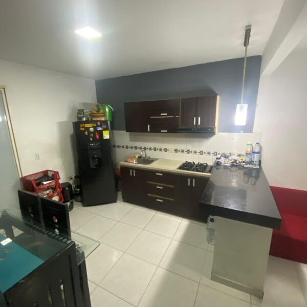 Casa con 4 Habitaciones y 3 Baños - Barrio Niza
