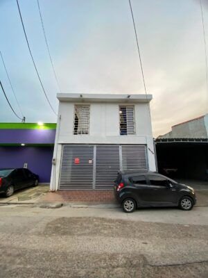 Casa con 4 Habitaciones y 3 Baños - Barrio Niza