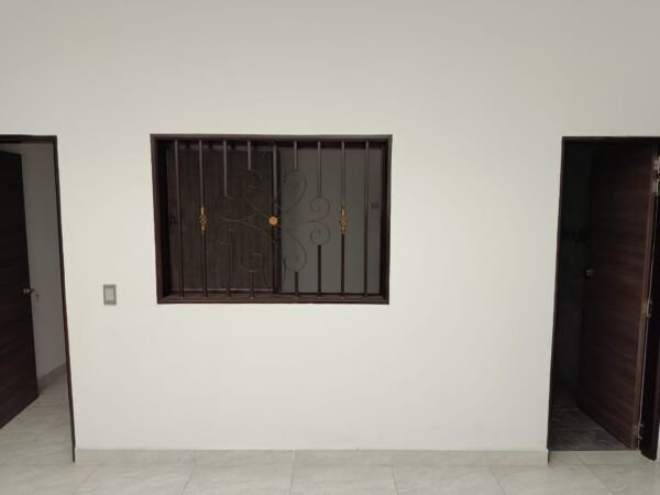 Venta de Casa Amplia en Barrio Popular