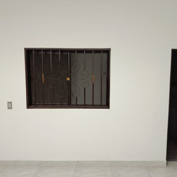 Venta de Casa Amplia en Barrio Popular